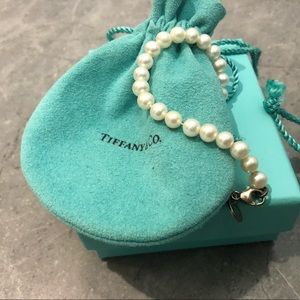 Tiffany pearl bracelet